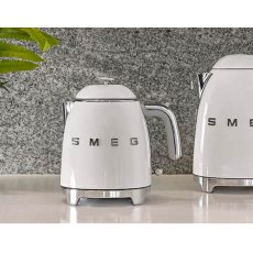 Smeg 50's Style 0.8L Cordless Mini Kettle